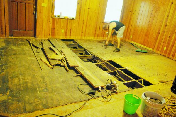 Subfloor Demolition in Abilene